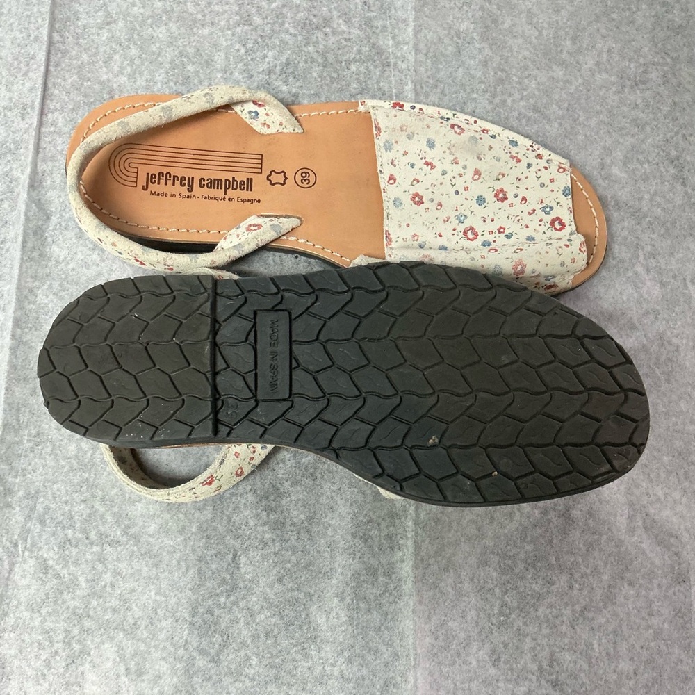 Jeffrey Campbell Cream Floral leather  Sandals, flats, Cottagecore , Boho, - Picture 2 of 4